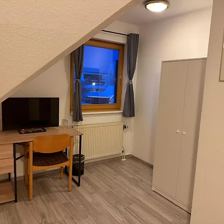 Altes Meerdorf Hotel *